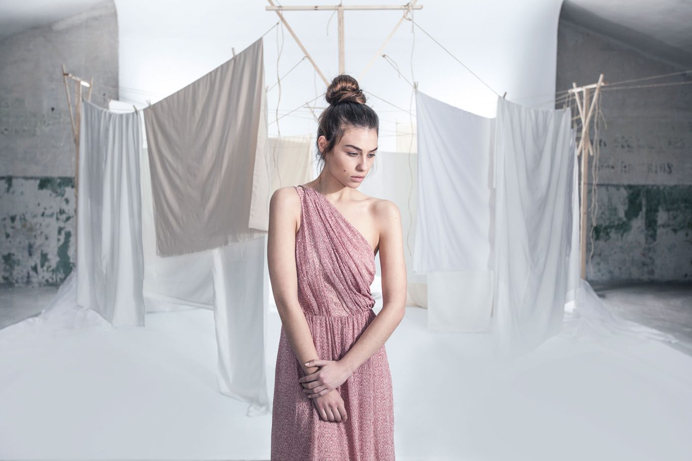 Intropia Image from the Intropia campaign for Hoss Intropia. Creative and artistic direction, photography by Raúl Rosillo.