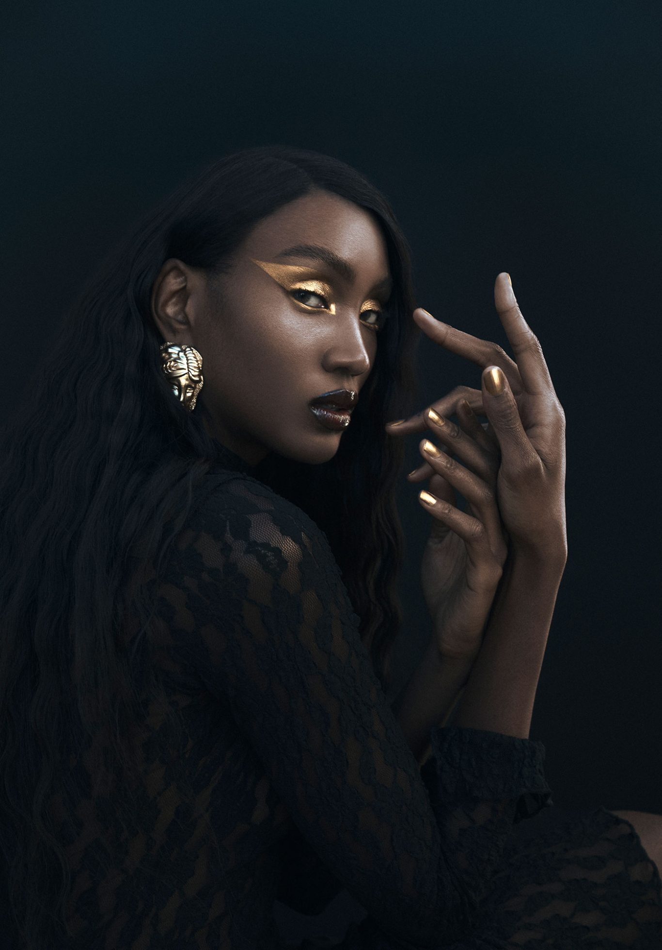 Feline Fashion Forward Liseth Santos for L’Officiel Monaco. Photography, creative and art direction by Raúl Rosillo