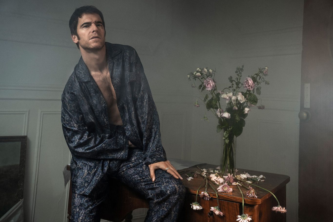 Alfonso Bassave Editorial portrait of actor Alfonso Bassave. Photography and creative direction by Raúl Rosillo