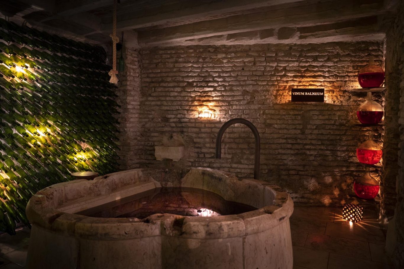 AIRE Ancient Baths Sevilla AIRE Ancient Baths Sevilla photographed by Raúl Rosillo