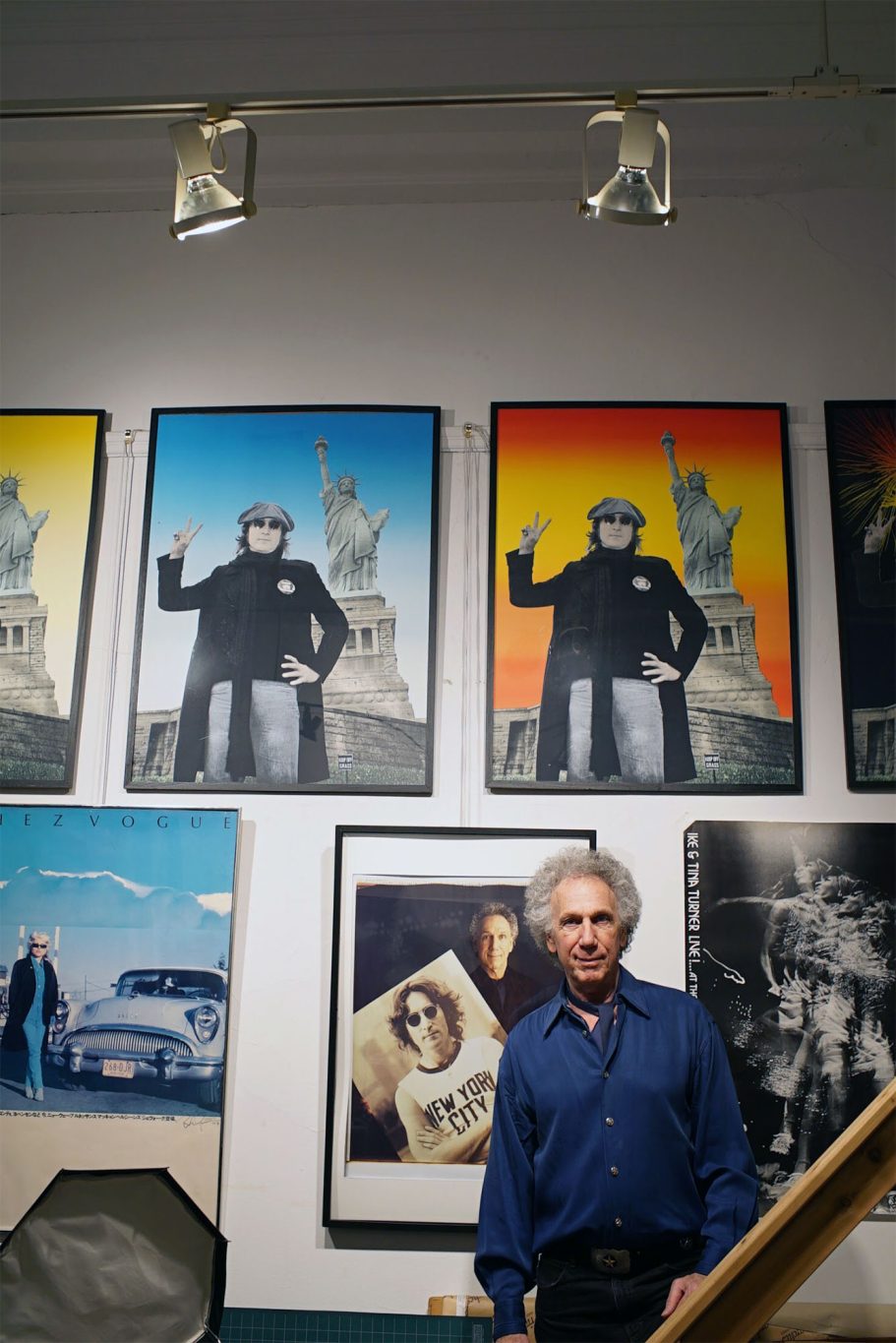Bob Gruen Portrait of photographer Bob Gruen in his New York studio, photographed by Raúl Rosillo