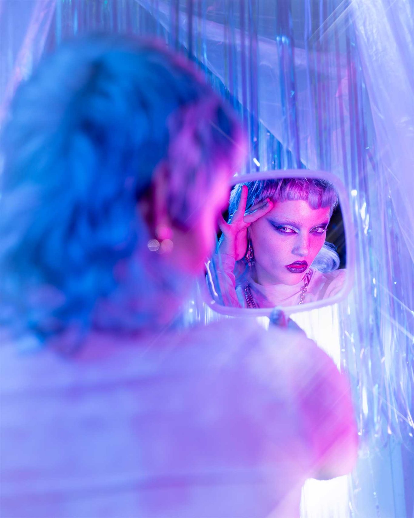 Lu Editorial portrait of artist Lu de la Fuente fab skum. Creative direction and photography by Raúl Rosillo.