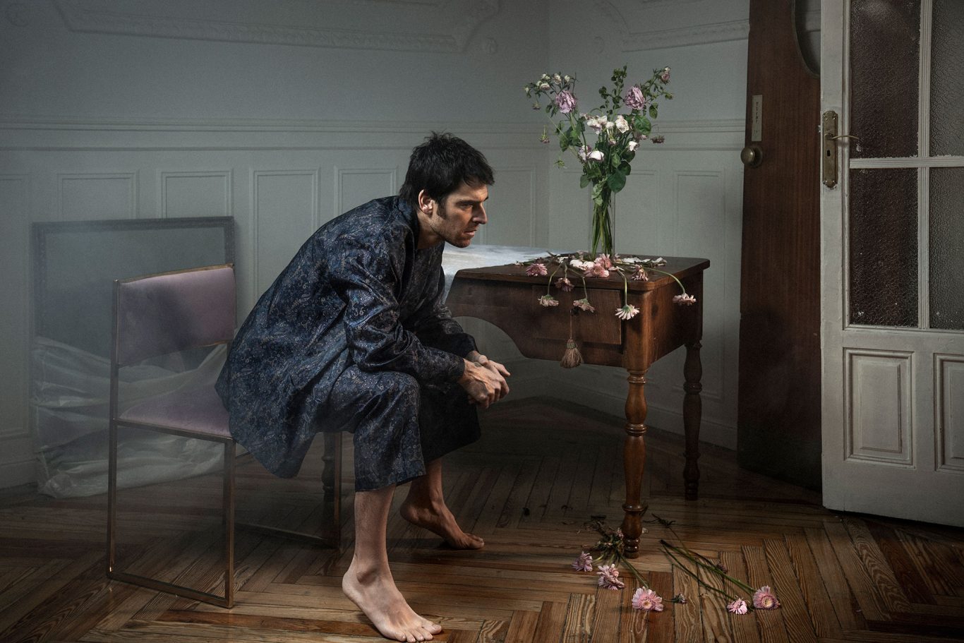 Alfonso Bassave Editorial portrait of actor Alfonso Bassave. Photography and creative direction by Raúl Rosillo