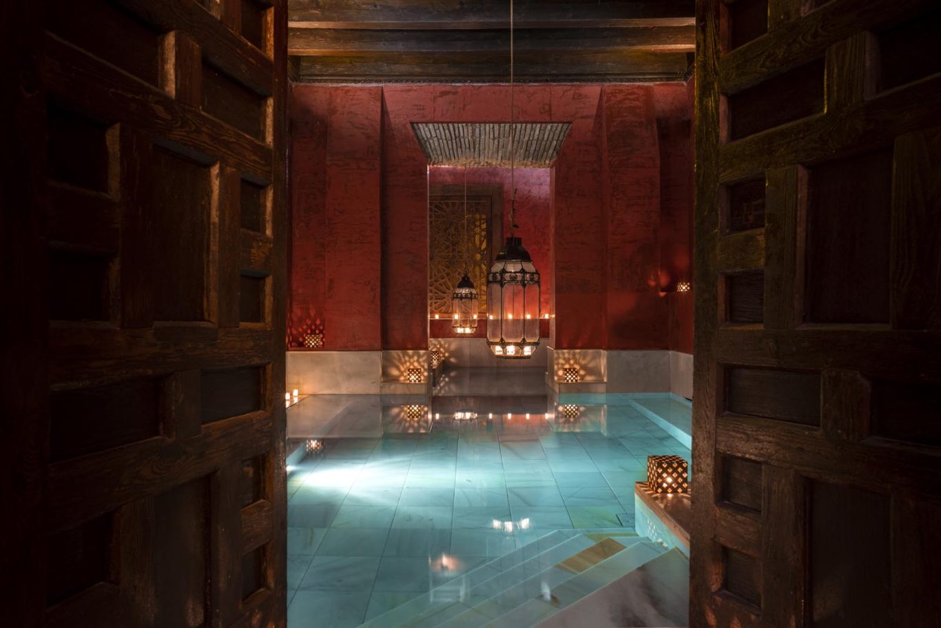 AIRE Ancient Baths Sevilla AIRE Ancient Baths Sevilla photographed by Raúl Rosillo