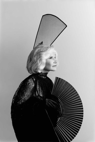 Portrait photography of Eugenia Martínez de Irujo by Raúl Rosillo