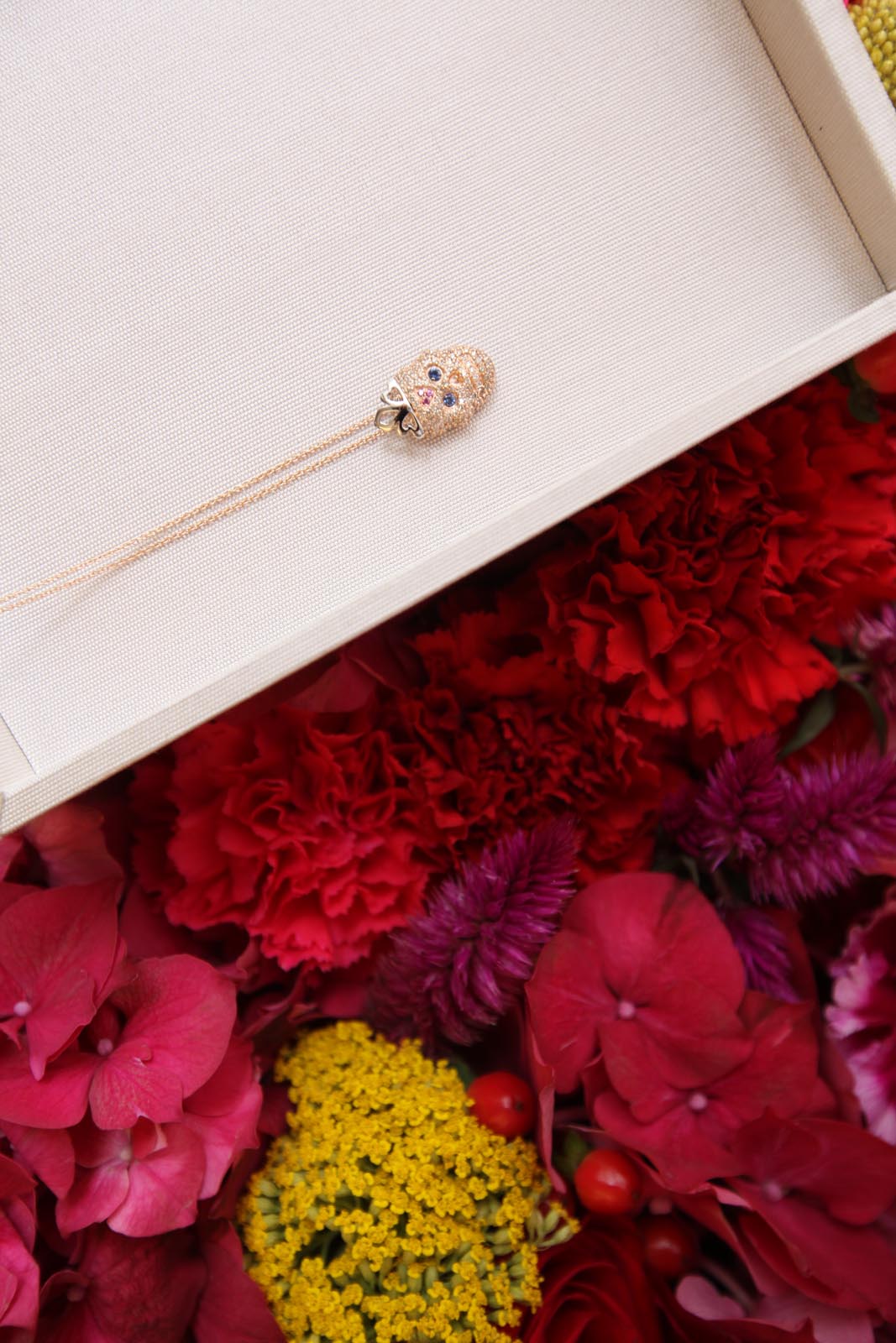 Private Collection Presentation Ephemeral installation designed for a private jewelry presentation event by Suárez, combining art direction, spatial design and atmosphere.