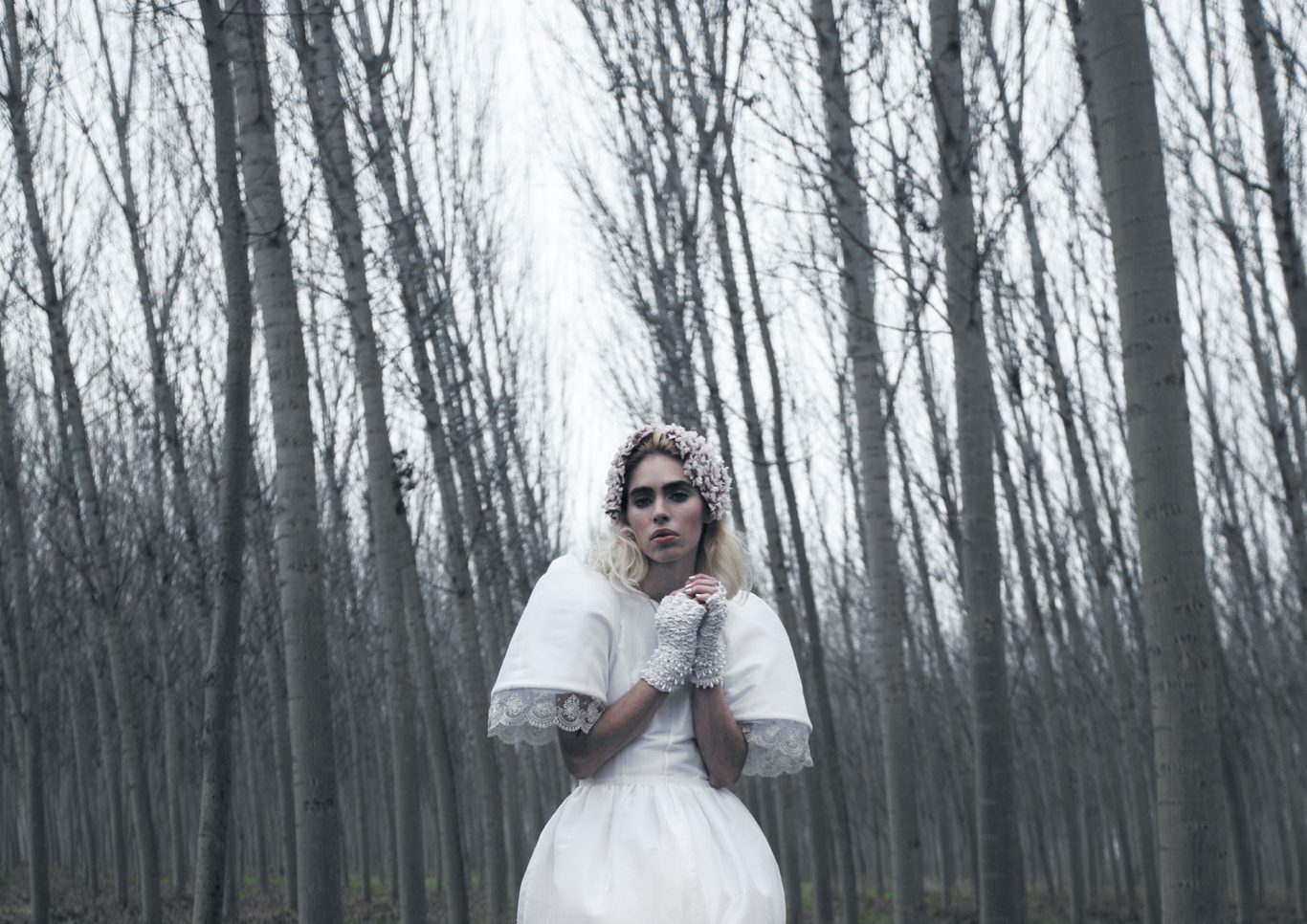 Minerva Minerva Portillo for Beatriz Peñalver’s bridal collection. Creative & art direction and photography by Raúl Rosillo.