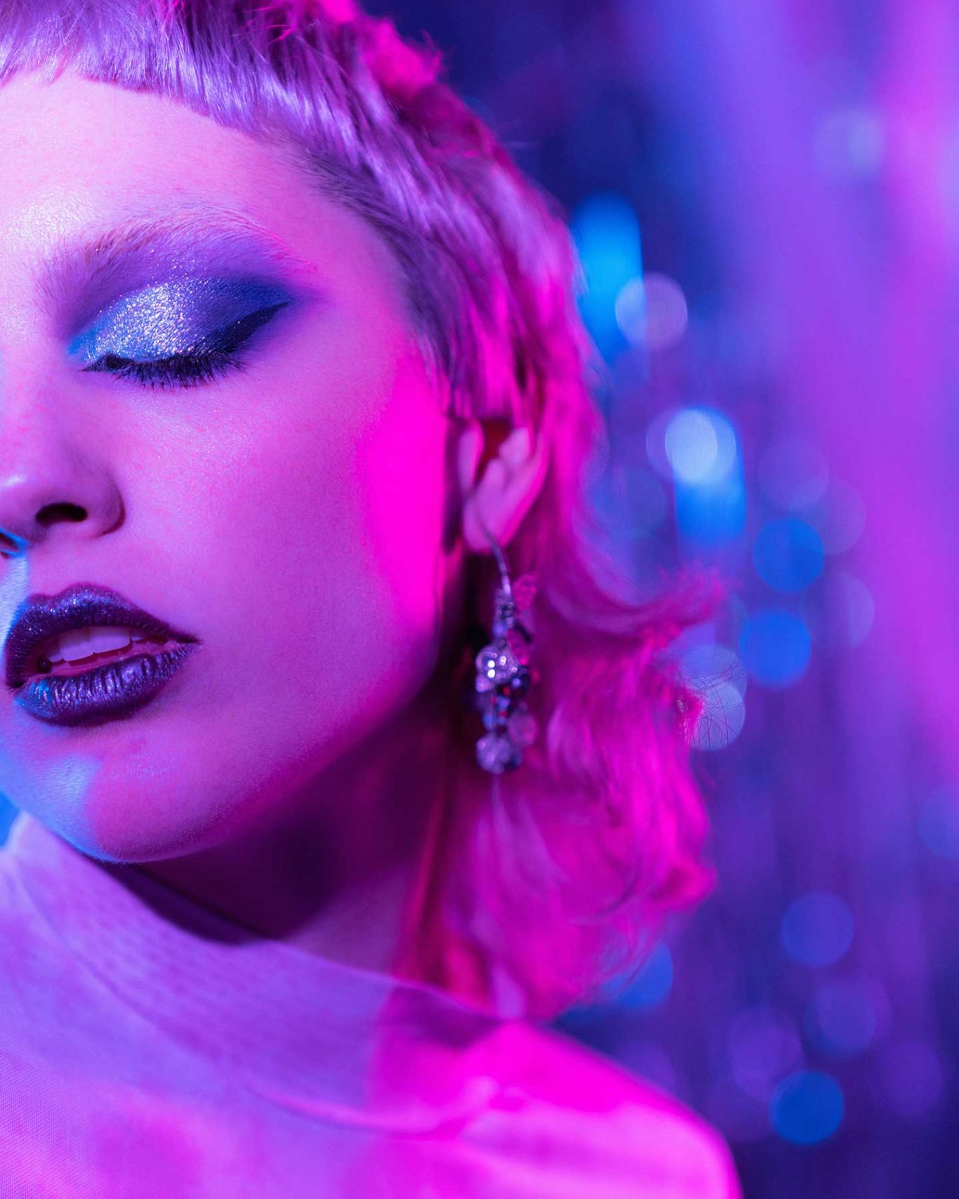 Lu Editorial portrait of artist Lu de la Fuente fab skum. Creative direction and photography by Raúl Rosillo.