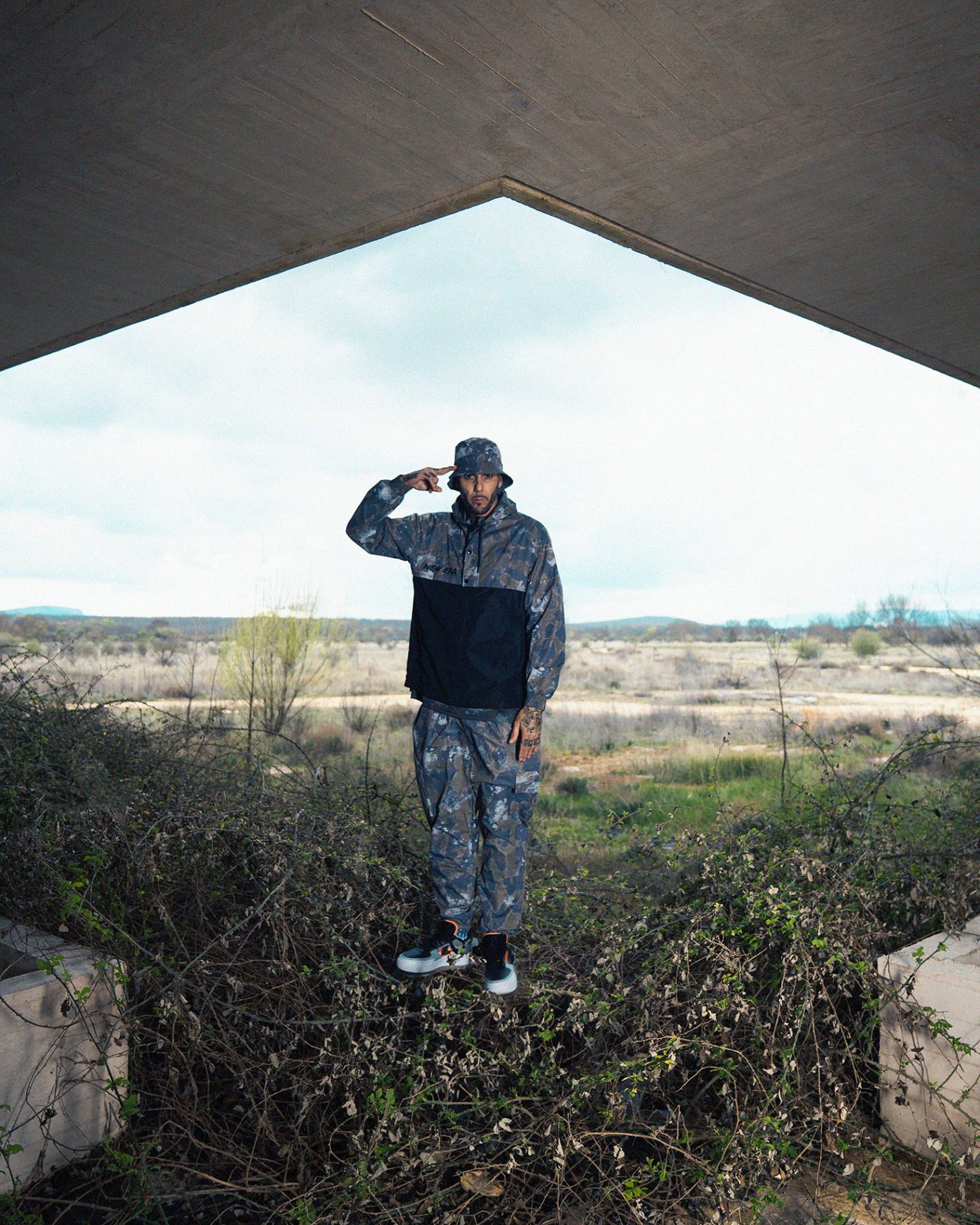 Swan Fyahbwoy Fyahbwoy by Raul Rosillo